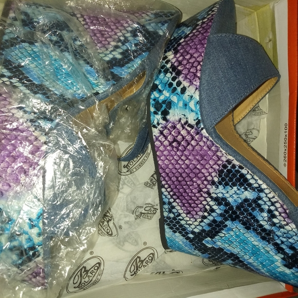 Wedges - Picture 2 of 2